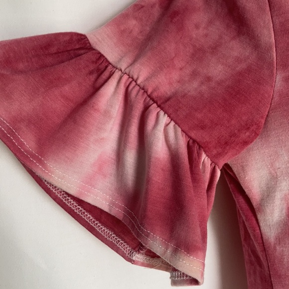 Tie Dye Shirt with ruffle sleeves & tie front - Picture 2 of 9